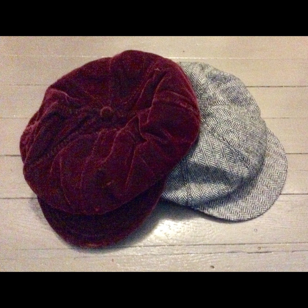Womens Fiddler Caps